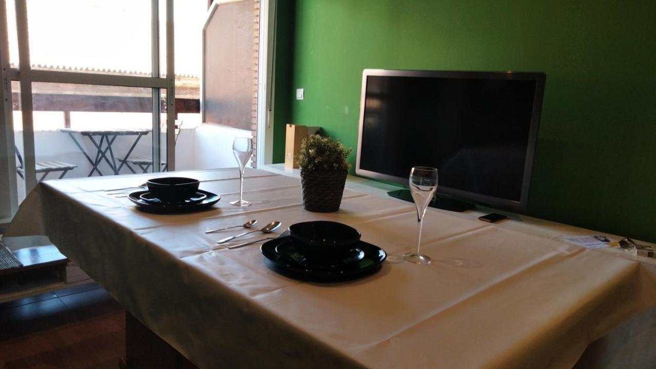 Triana Luck Apartment เซบีญา ภายนอก รูปภาพ